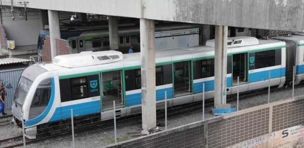 Linha Sul do Metrô do Recife continua sem funcionar após mais de 24 horas