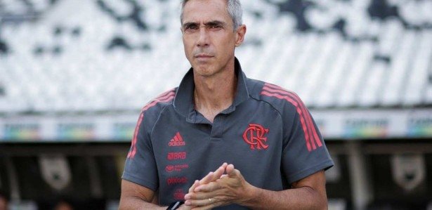 FLAMENGO Paulo Sousa dá pistas sobre reforço do Flamengo para a