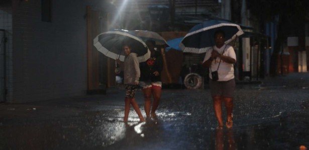 Chuva Em Pernambuco Inmet Alerta Sobre Perigo Potencial No Recife E