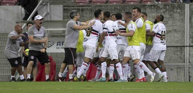 Santa Cruz Ap S Vencer O Retr Veja Quem O Tricolor Pega Na Pr Xima