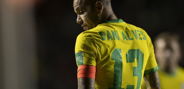 CASO DANIEL ALVES Jornal revela provável pena do jogador em caso de