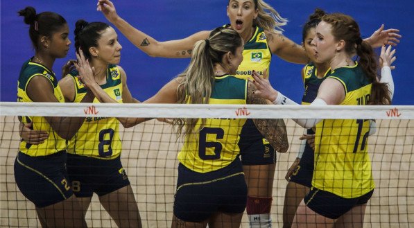 BRASIL X ESTADOS UNIDOS VÔLEI FEMININO confira detalhes da TRANSMISSÃO