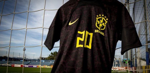 CAMISA DO BRASIL PRETA Tem Pra Vender Quanto Custa Veja Onde Comprar