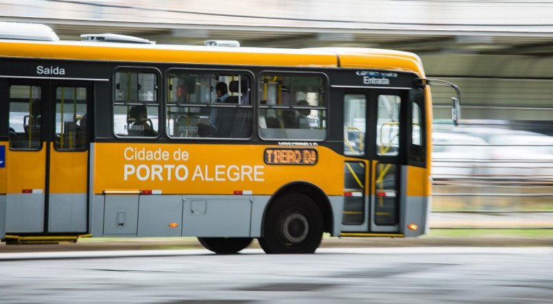 GREVE DE ÔNIBUS HOJE Rodoviários mantêm GREVE ÔNIBUS HOJE PORTO ALEGRE