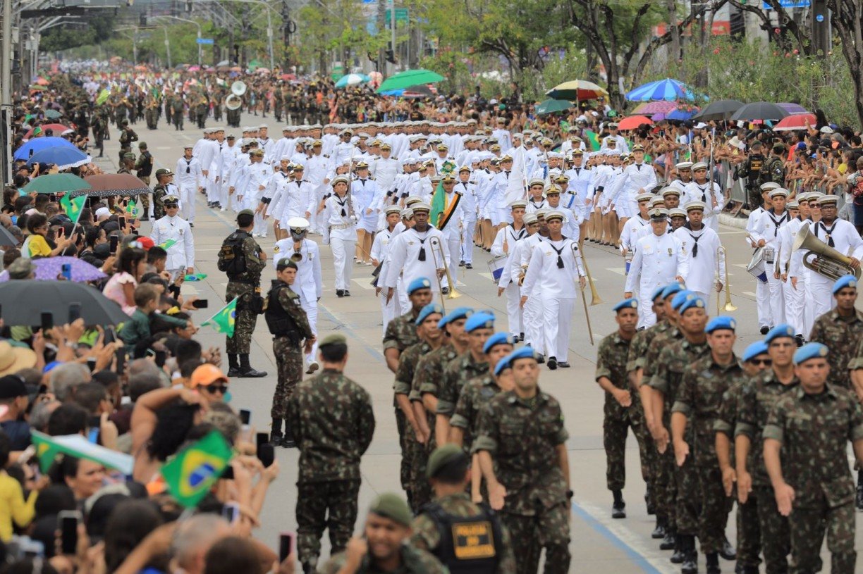 DESFILE 7 DE SETEMBRO RECIFE Veja fotos e vídeos do desfile cívico