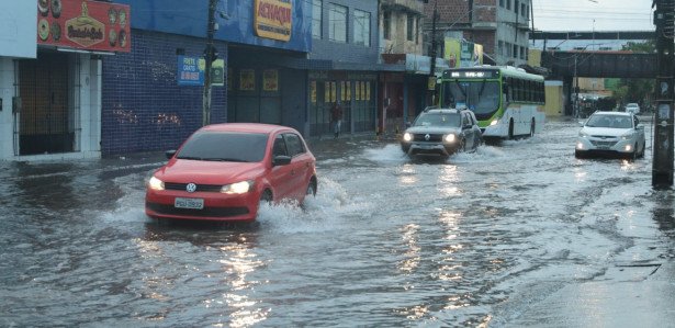 Chuva No Recife Veja Pontos De Alagamento Previs O Do Tempo Mar E