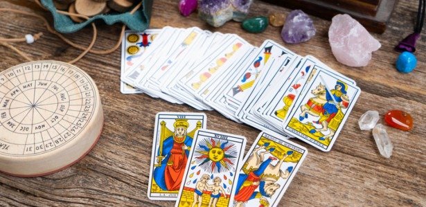 Previsões do Tarot para outubro O que cada signo pode esperar