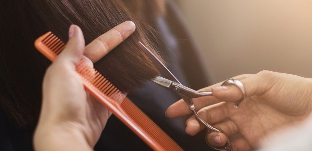 4 cortes de cabelo curtos e práticos que vão te deixar mais jovem na hora