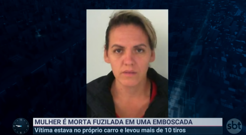 Mulher Morta Tiros A Queima Roupa Dentro Do Pr Prio Carro Em