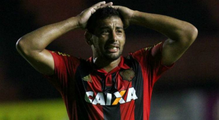 Meia Diego Souza não está nos planos do Sport, segundo Guilherme Beltrão