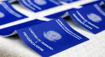 Para pessoas com deficiência, há oportunidades para técnico em enfermagem, auxiliar de limpeza e assistente de vendas