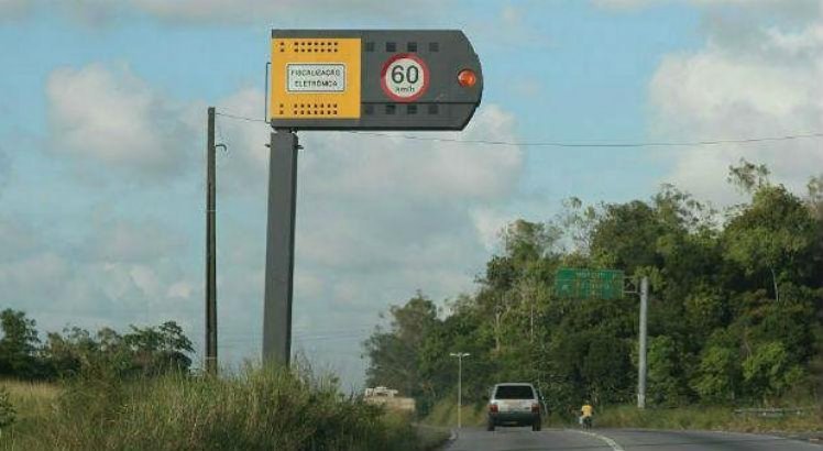 lombadas eletrônicas