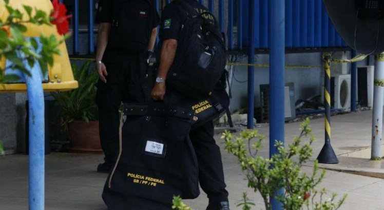 Materiais foram apreendidos na casa de suspeito no Recife