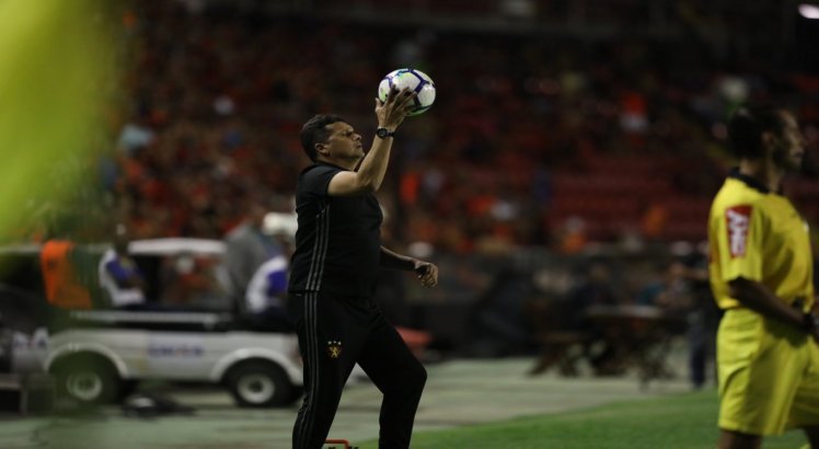 Sport e Grêmio ficaram no 0 x 0 na Ilha do Retiro
