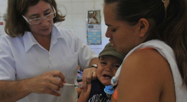 O sarampo é uma doença infecciosa aguda, de natureza viral, grave, transmissÃvel e extremamente contagiosa