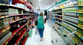 Preço da cesta básica tem assustado a população