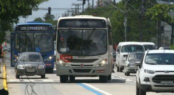 Nove ônibus foram assaltados nas últimas 24h na Região Metropolitana do Recife
