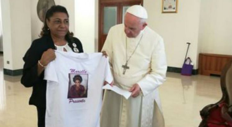 Mãe de Marielle reuniu-se com papa Francisco