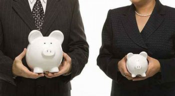 Parte da justificativa pode estar no menor tempo que a mulher dispõe para o mercado de trabalho formal