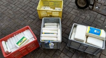 Os queijos foram encontrados sem as condições necessárias para a segurança do consumidor