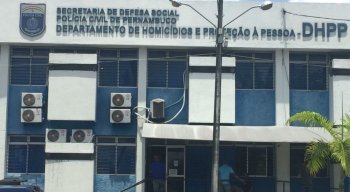Suspeitos detidos foram levados para o DHPP