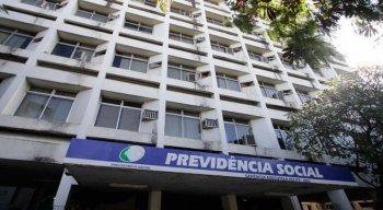 Cinco servidores do INSS foram afastados das atividades