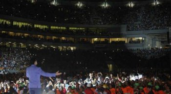 Público lotou a Arena de Pernambuco na festa dos 27 anos da entidade, em 2017