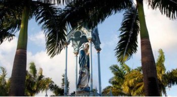 A festa começa no dia 29 de novembro e segue até o dia 8 de dezembro, dia de Nossa Senhora da Conceição