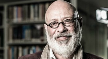 “Sou contra filmar professores em sala de aula, porque isso destrói qualquer possibilidade de relação entre professores e alunos em sala de aula”, defendeu Pondé