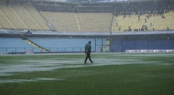 O jogo vai acontecer neste domingo, às 16h
