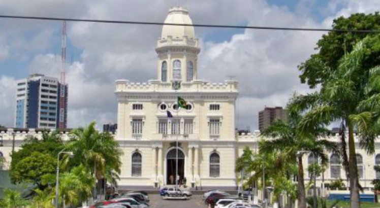 Missa do Galo e culto evangélico de Natal do Recife mudam de local - Rádio  Jornal