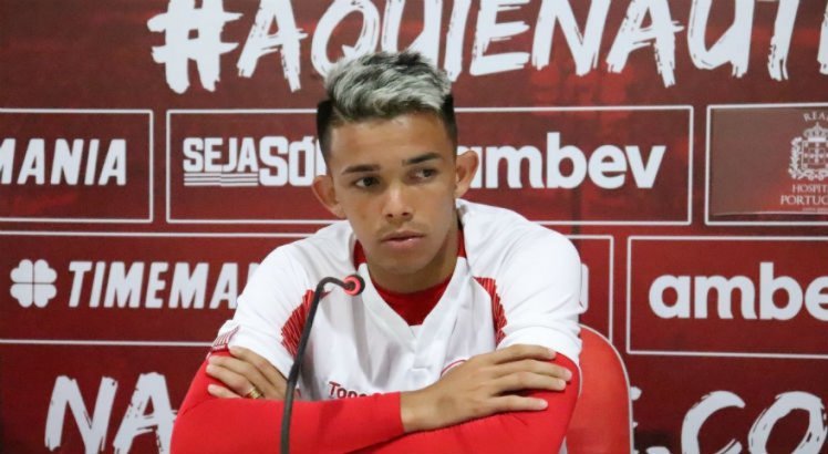 Jogador estava no Paysandu há duas temporadas, onde atuou em 32 partidas e marcou cinco gols.
