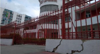 Sede do Náutico está danificada devido às confusões