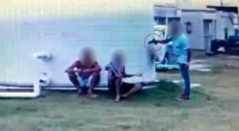 Jovens acreditam que crime foi motivado por racismo