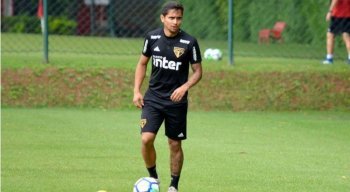 Everton Felipe vem sendo pouco utilizado no São Paulo.