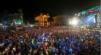 A cerimônia de abertura foi batizada como O Carnaval de Todo Mundo