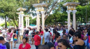 Concentração teve início na Praça do Derby às 14h