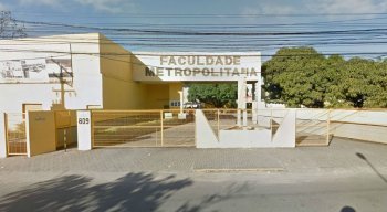 A faculdade fica localizada na Av. Barreto de Menezes, 809, Piedade, Jaboatão dos Guararapes, no Grande Recife.