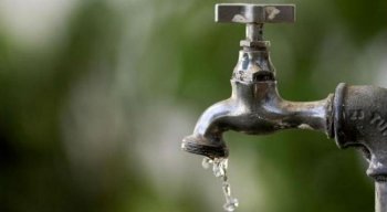 Segundo os moradores, a Compesa informou que não há previsão para restabelecimento do serviço