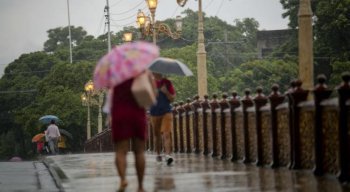 A previsão indica pancadas de chuva com intensidade moderada a pontualmente forte