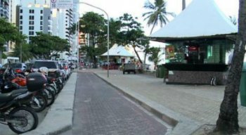 Na tarde desta segunda-feira (29), um homem conhecido como Marcos, trabalhava numa barraca em frente ao Edifício Acaiaca e foi morto após ser baleado em plena luz do dia.