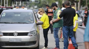 Ação foi realizada na Avenida Boa Viagem, na Zona Sul do Recife