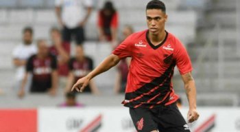 Éder Ferreira trabalhou com Guto no Bahia. Atualmente, defende o Athletico Paranaense.