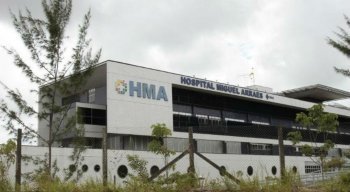 A vítima foi levada ao Hospital Miguel Arraes, em Paulista