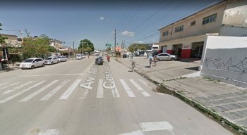 Crime ocorreu na Avenida Antônio da Costa Azevedo, em Olinda