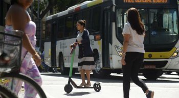 Patinetes elétricos terão limitações na França a partir de setembro