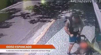 Uma câmera de segurança registrou a agressão