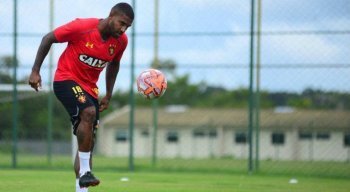 Sammir disputou quatro partidas com a camisa do Sport e ainda não marcou gol.