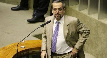 Abraham Weintraub foi convocado a participar da comissão geral da Câmara nesta quarta-feira (15)