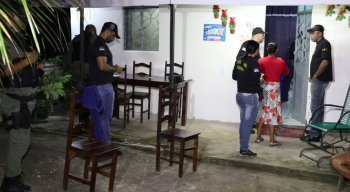 A vítima foi socorrida para o Hospital da Restauração